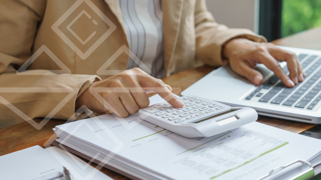 cierre fiscal 2026 inversiones deducibles planificación fiscal octubre - IURIT Asesoría Fiscal y Legal Online