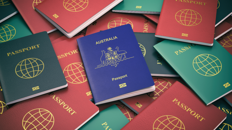 Segundo Pasaporte: Cómo Obtenerlo y Pagar Menos Impuestos